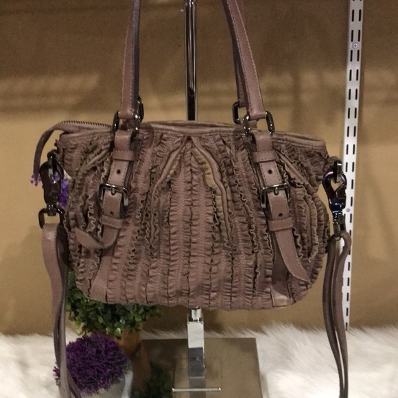 Burberry Old Rose Ruffled Leather Lowry Bag - Picture 7 of 15